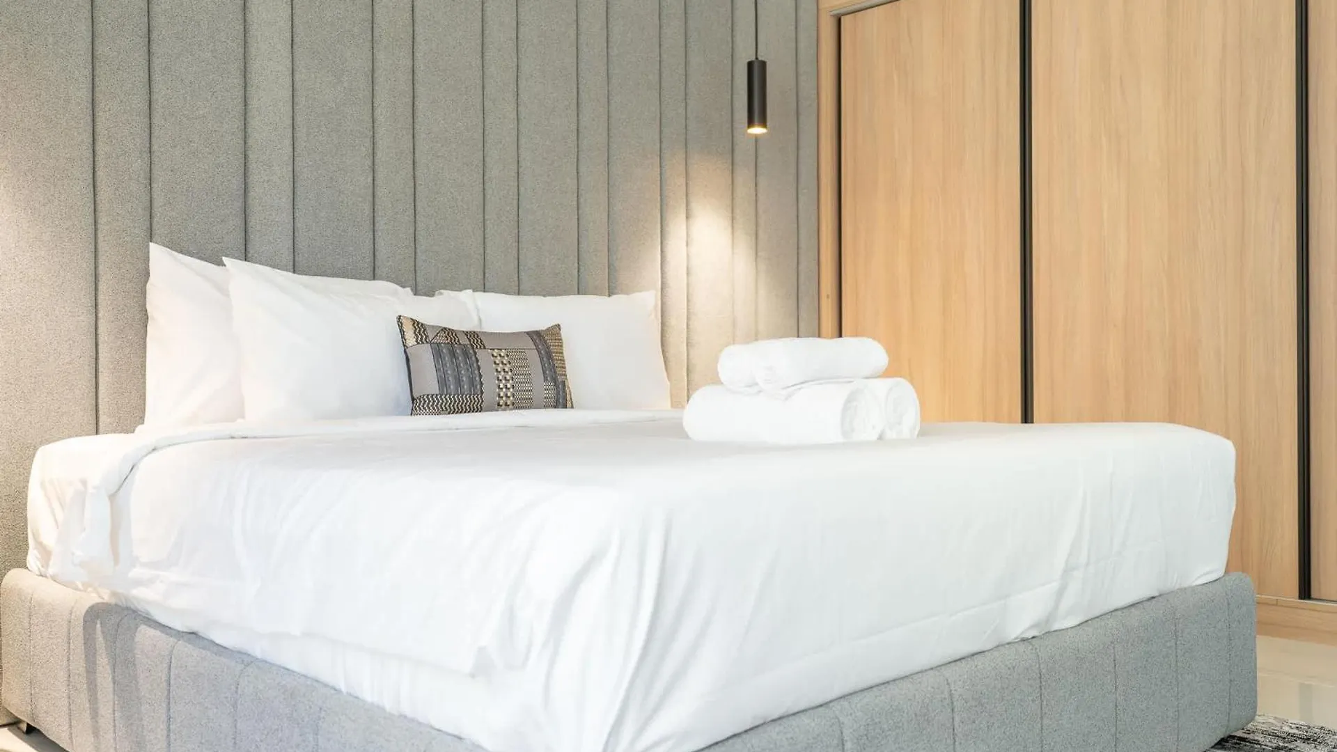 Bahar 2'S Stylish 2 Bedroom That Sleeps 4 Dubai Apartment